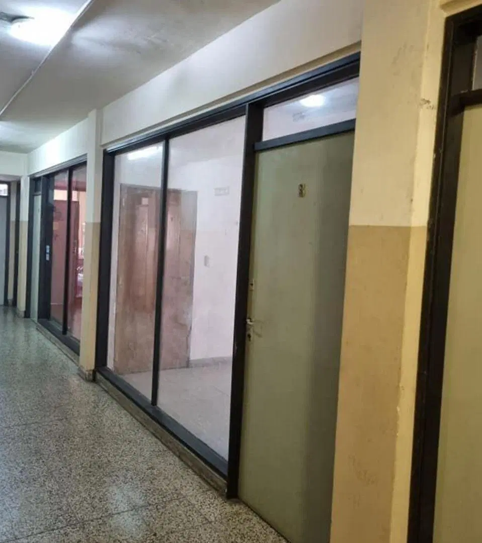Vendo/ alquilo oficina en pleno centro 5