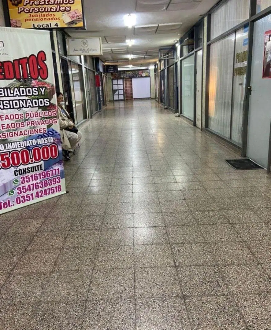 Vendo/ alquilo oficina en pleno centro 3