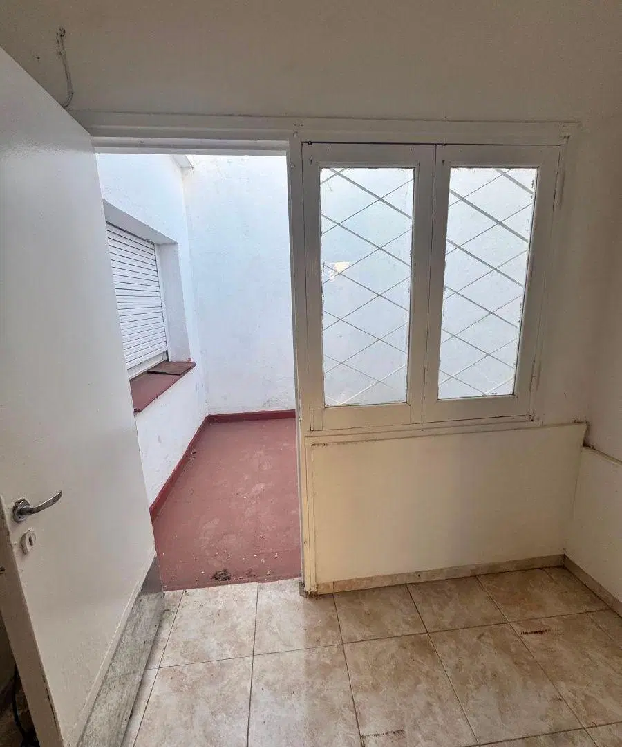 Alquilo dos dormitorios en alta Córdoba con patio 2