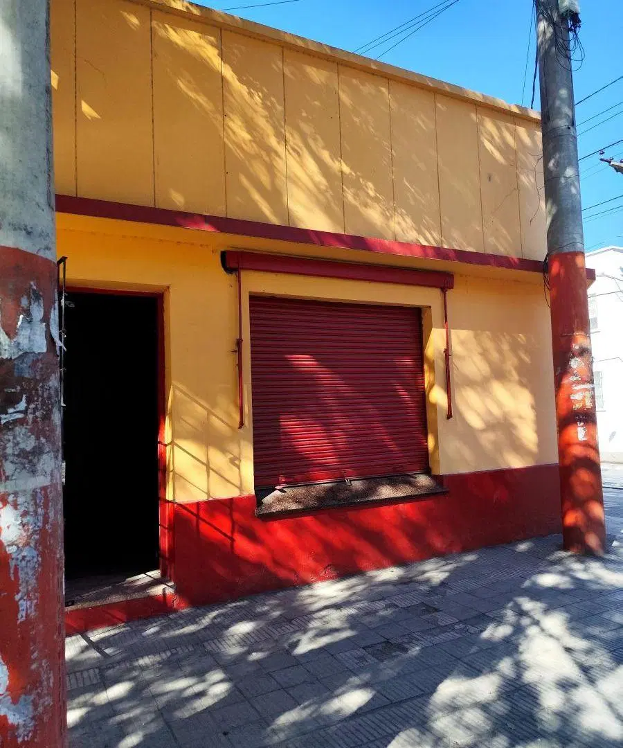 Vendo local comercial en 24 de septiembre y Gavilán 2