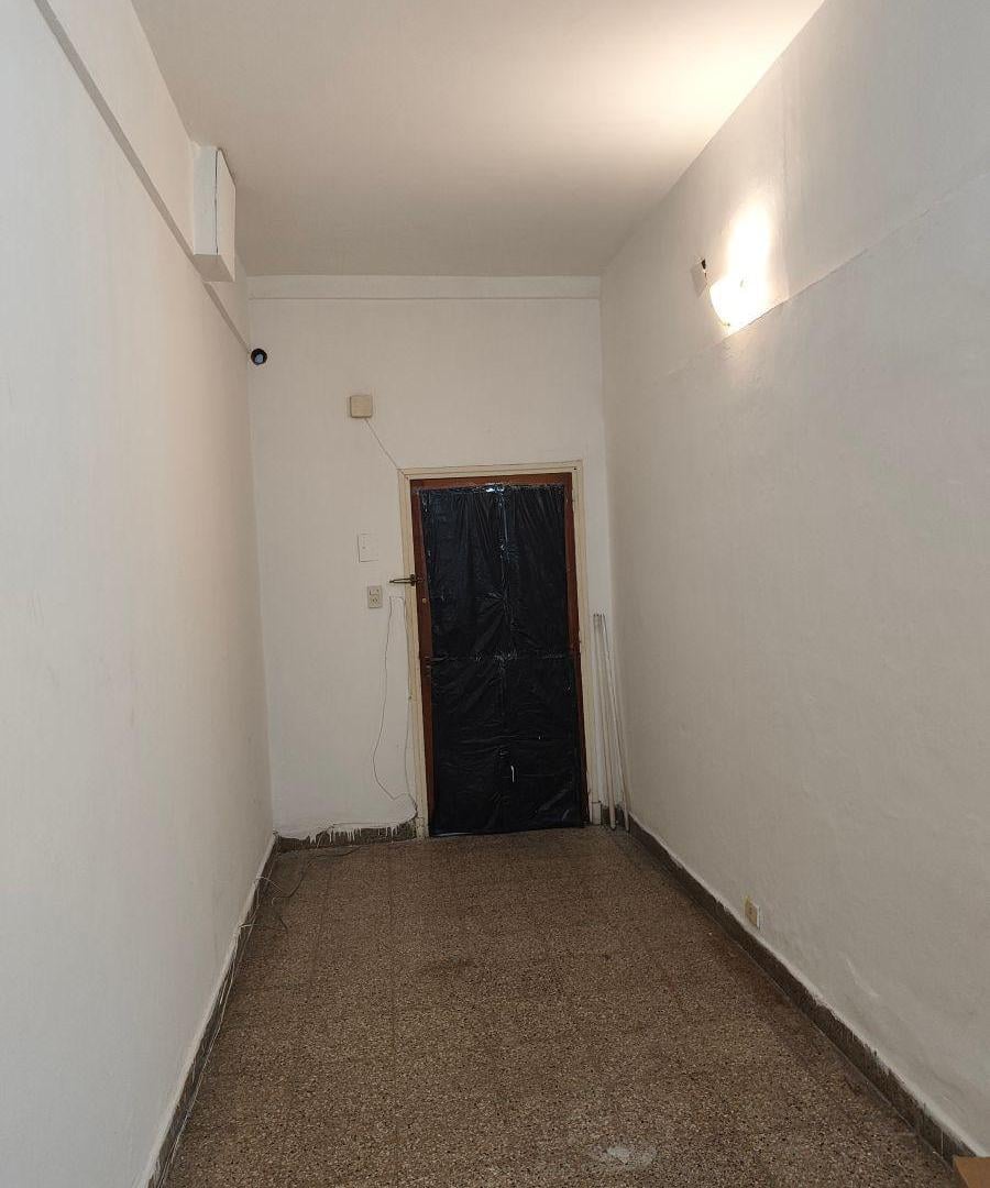Foto de Alquilo oficina/ depósito en pleno centro, imagen 3