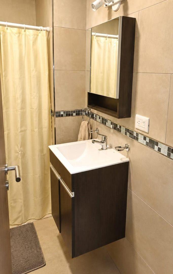 Foto de ALQUILER ANUAL/ 2 DORMITORIOS / VILLA CARLOS PAZ, imagen 4