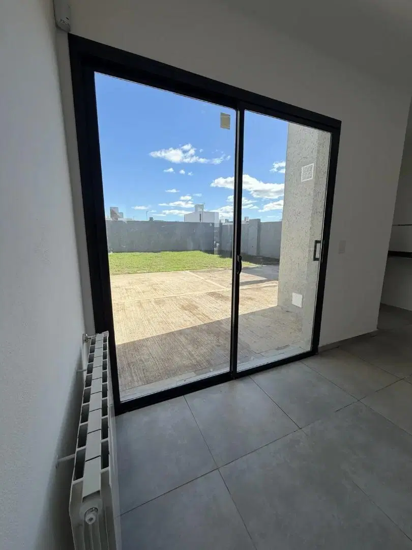 DOCTA- Casa uso comercial ideal consultorio/barberia 2