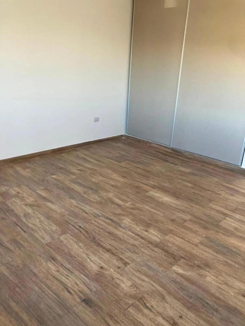 Foto de ALQUILER Dúplex 3 Dorm. Lomas de Manantiales, imagen 5