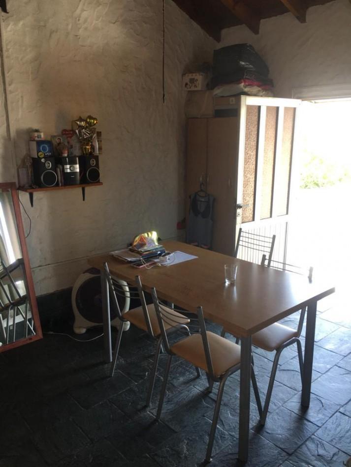 Amplia Casa con Doble Garage + Dpto 2amb. C/patio + Mono Ambiente en Planta Alta 5