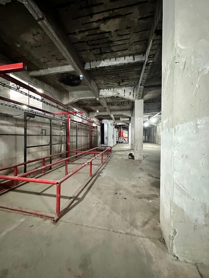 Foto de **1100 m2 en Planta**, 90x13 m2, Salida a dos calles, Todo Losa, Altura 5,5 m2 - Opcion 1100 m2 MAS, imagen 4