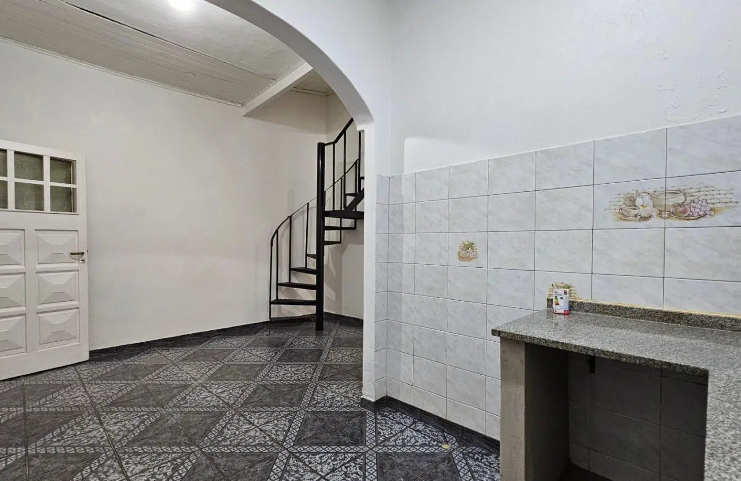 **$450.000.-** - Dpto. 2 Amb. en alquiler ¡¡NO ABONA EXPENSAS¡¡ - Planta Baja Interno -- Sayos 3040 3