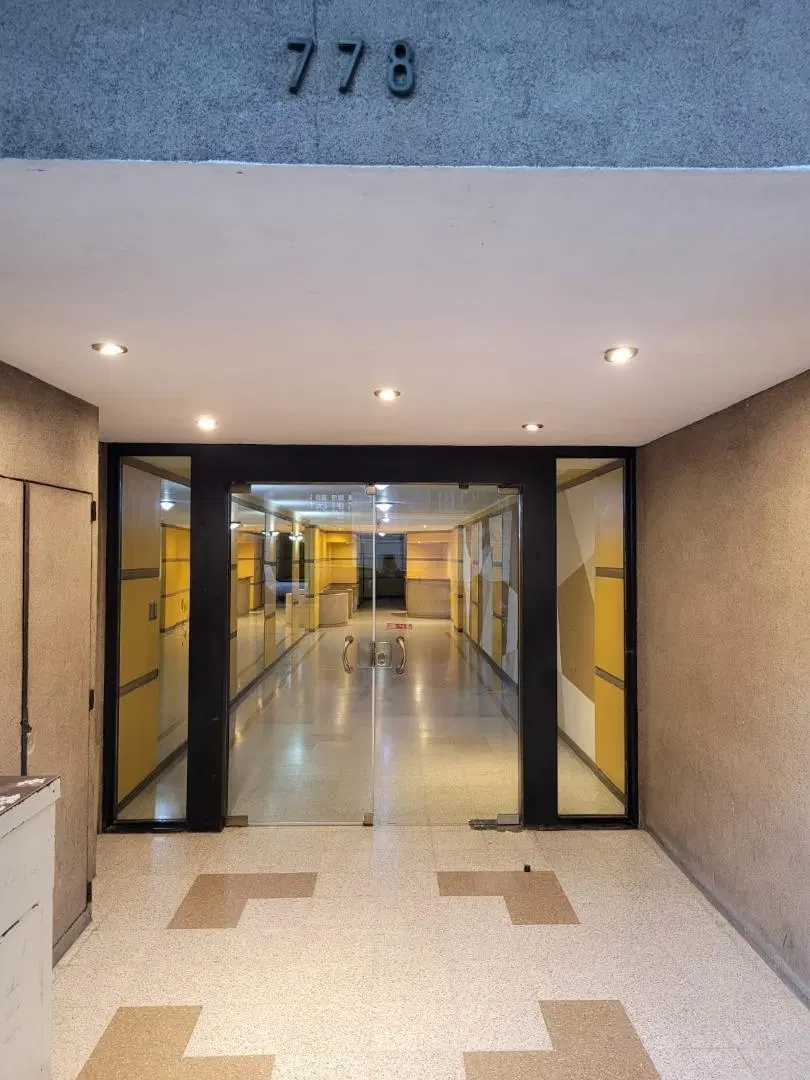 Departamento de 3 ambientes con patio en primer piso 5