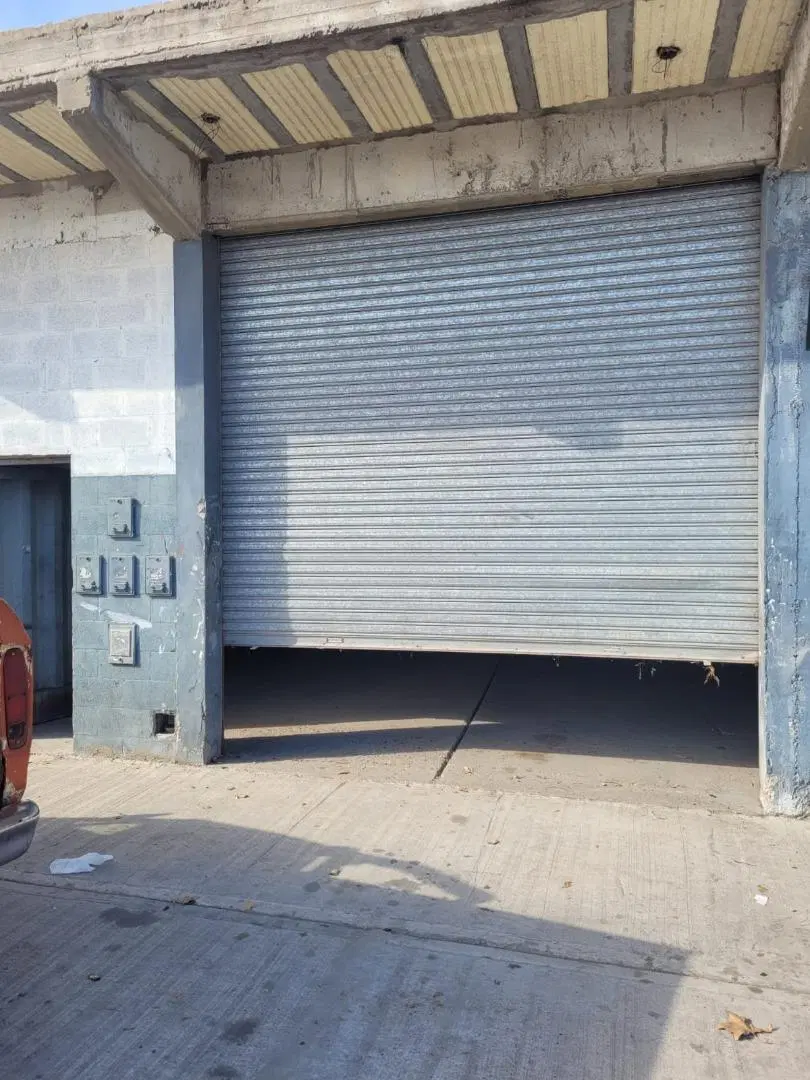 Buen galpón comercial sobre Camino Rivadavia, Ensenada 5