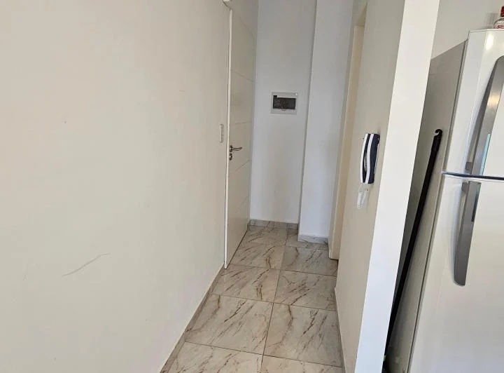 VENTA MONOAMBIENTE LANUS ESTE. En Basavilbaso al 400 4