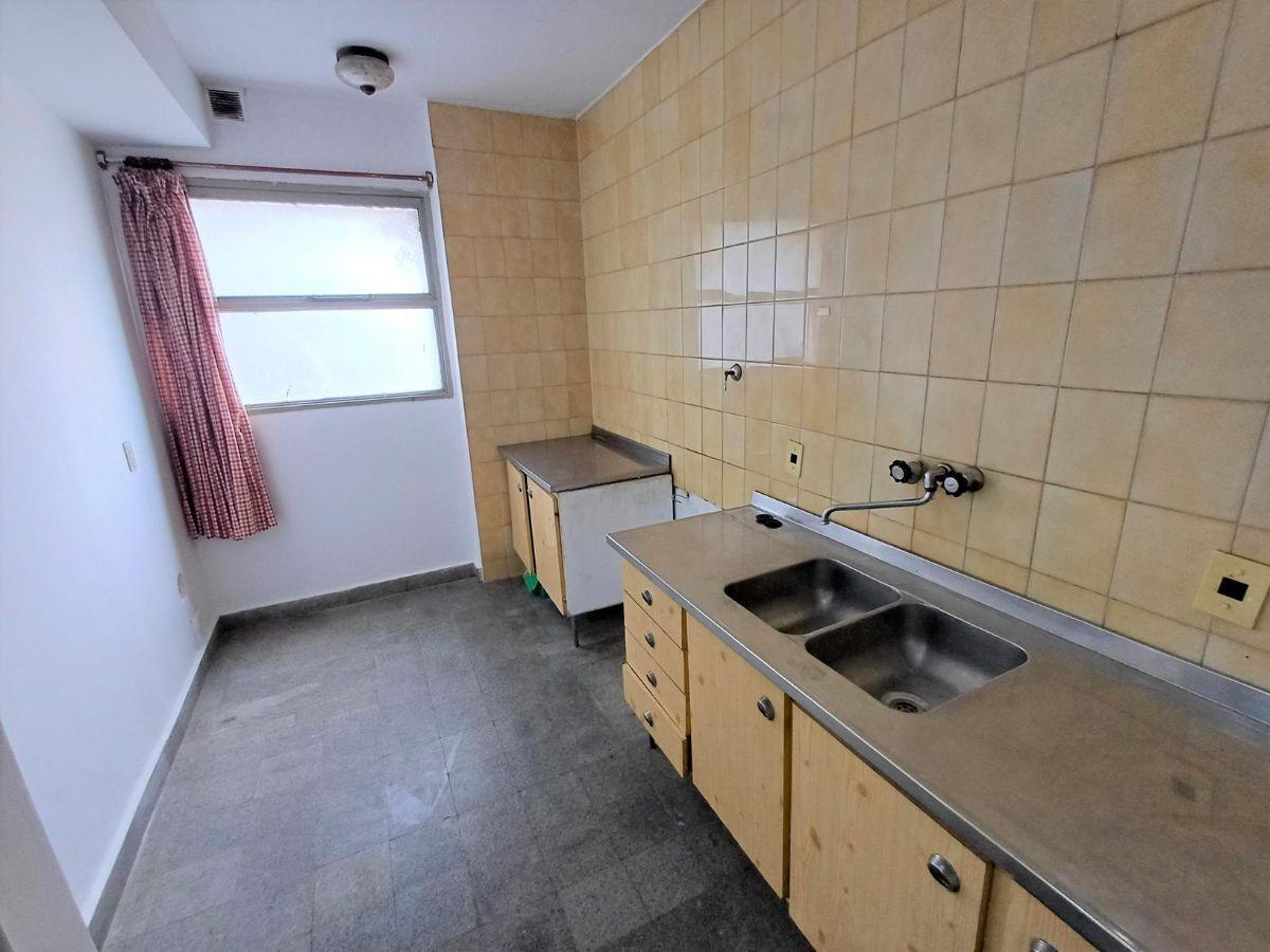 Foto de Departamento en venta de 2 dormitorios en barrio Sur, imagen 4