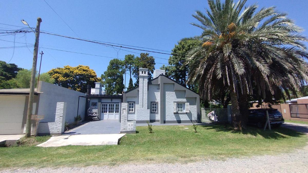 Casa de 2 dormitorios y pileta en excelente estado en La Tatenguita