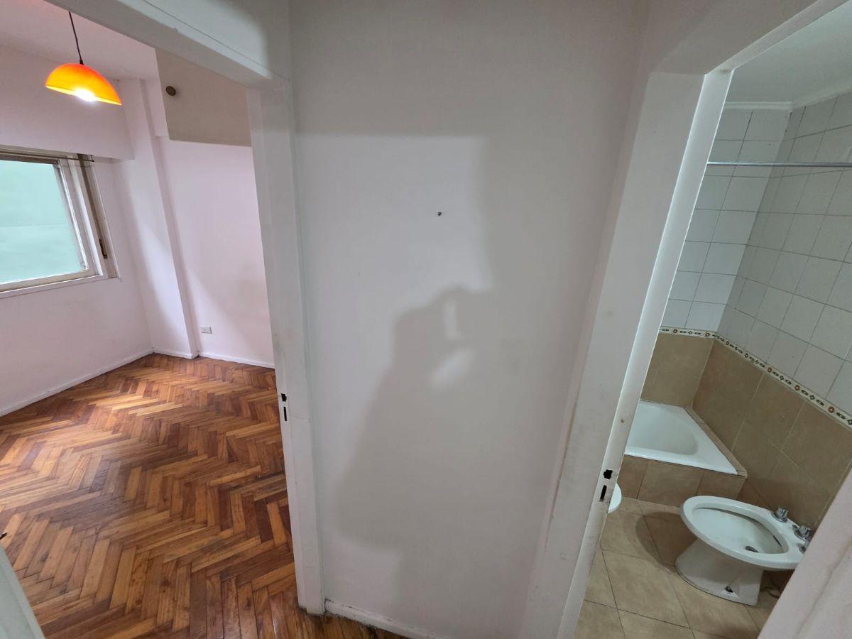 Foto de Depto 2 ambientes Barrio Parque Bernal, imagen 1