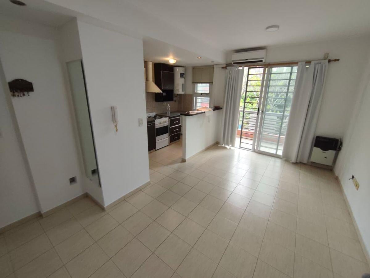 Foto de DEPTO 2 AMB SEMIPISO - Conesa 372, QUILMES CENTRO, imagen 3