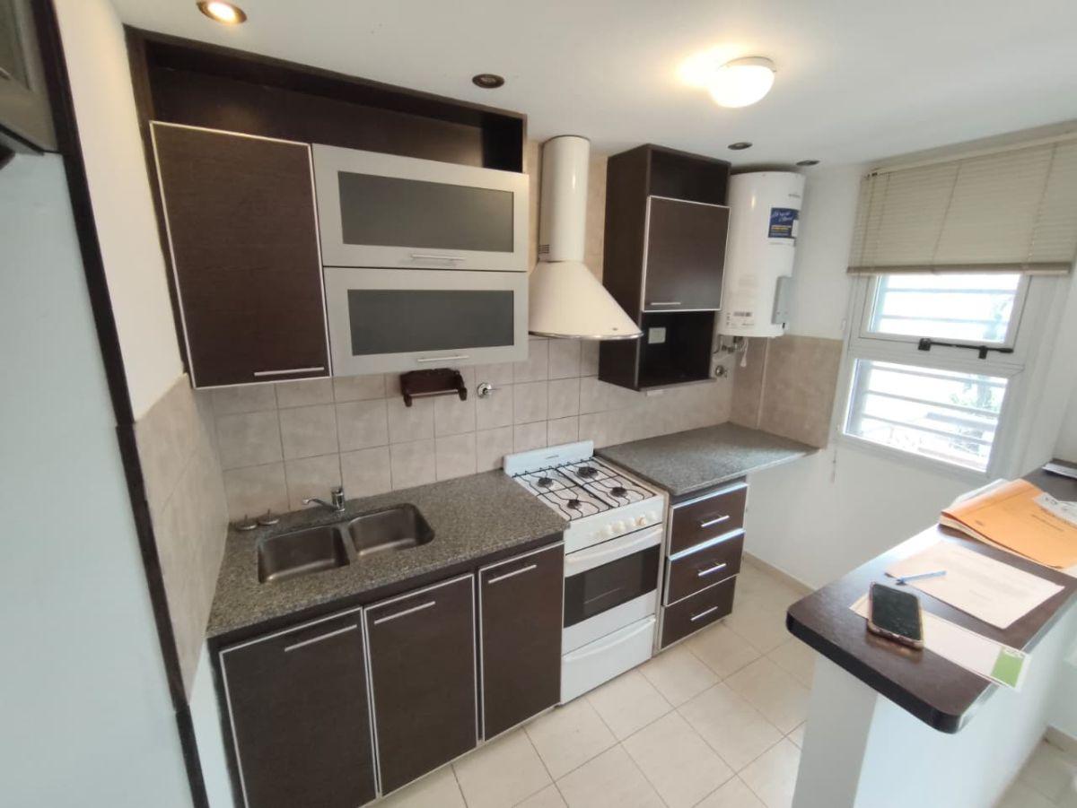 Foto de DEPTO 2 AMB SEMIPISO - Conesa 372, QUILMES CENTRO, imagen 4