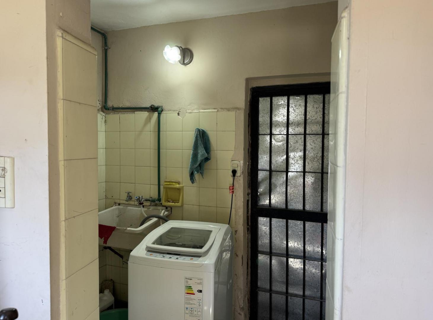Foto de Venta Casa + Galpón Olegario Víctor Andrade 911, imagen 2