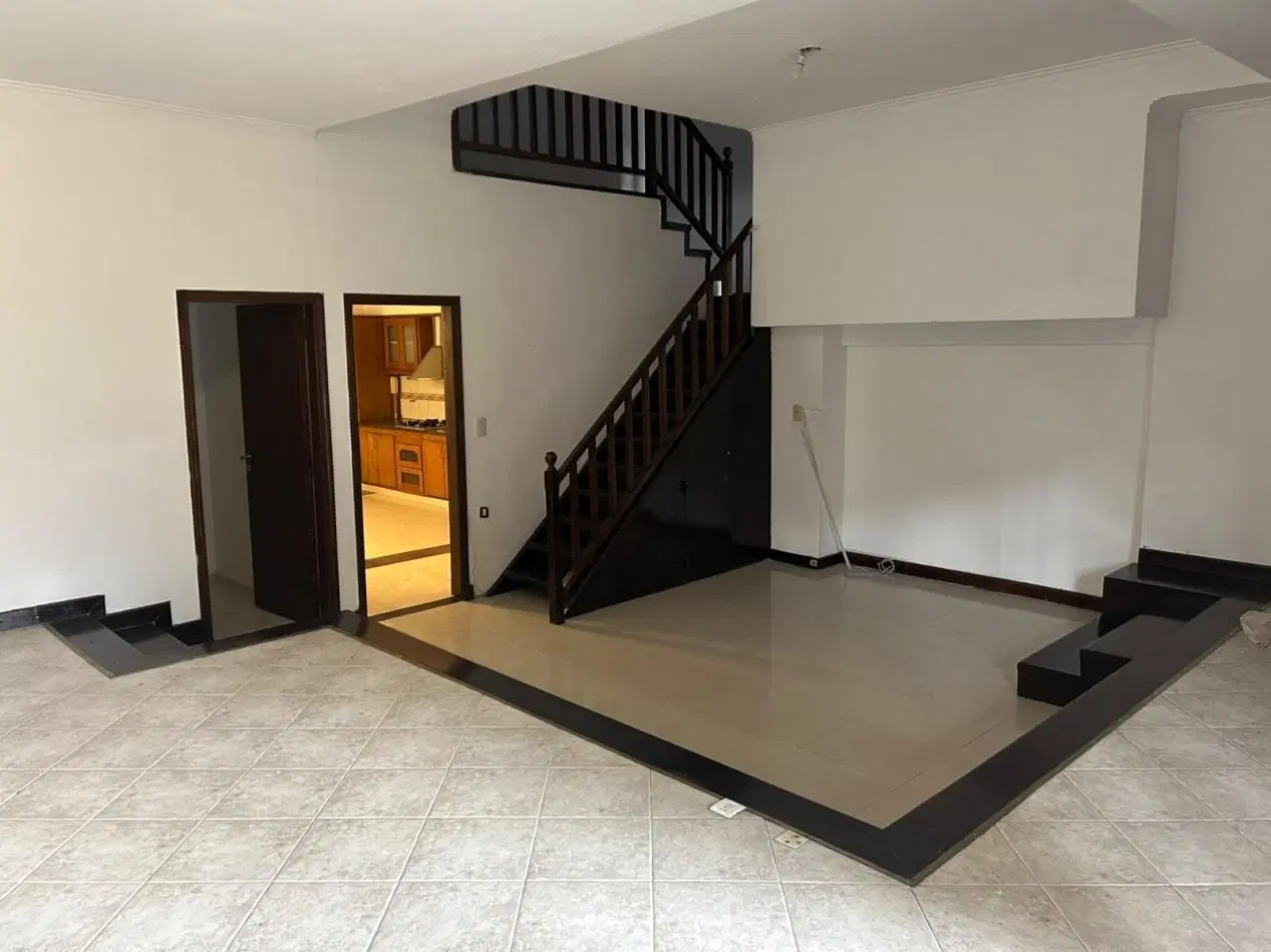 CASA EN ALQUILER 24 MESES VIVIENDA FAMILIAR O USO PROFESIONAL BARRIO SAN CARLOS 2