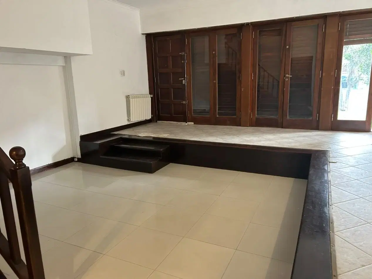 CASA EN ALQUILER 24 MESES VIVIENDA FAMILIAR O USO PROFESIONAL BARRIO SAN CARLOS 4
