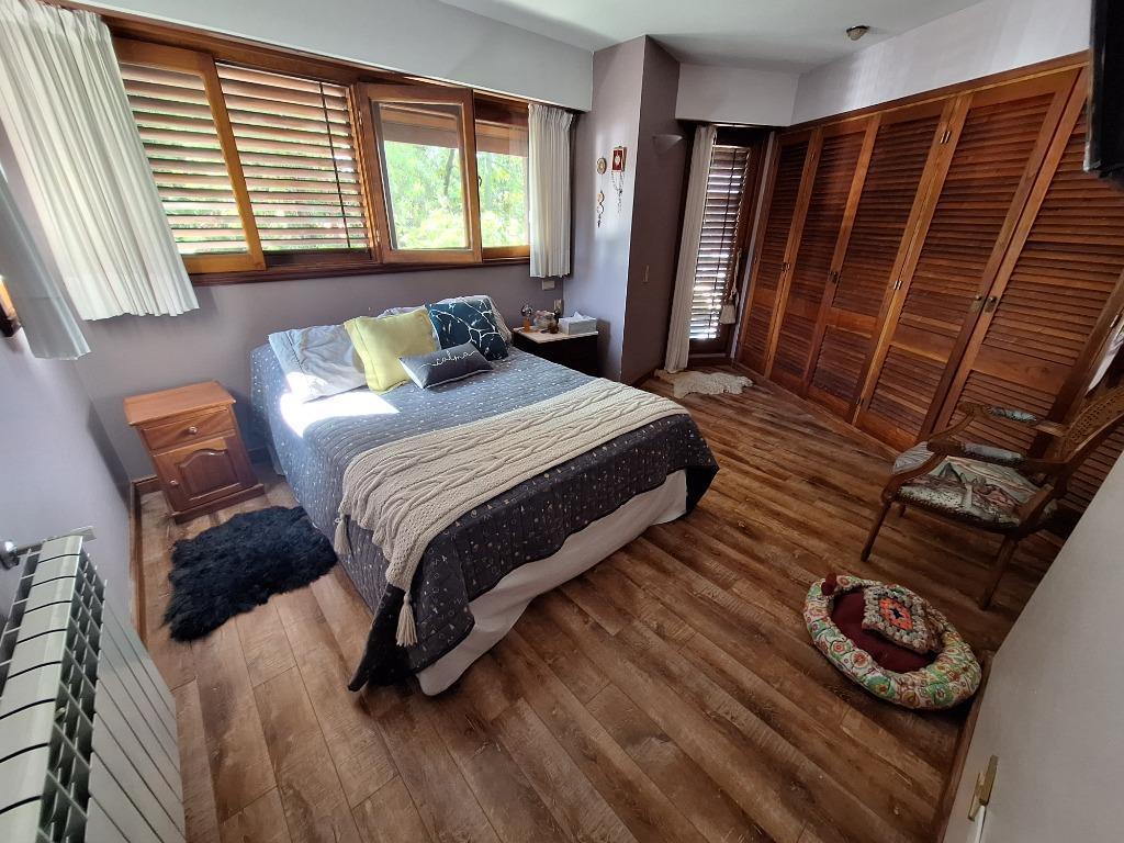 Casa en Venta en Parque Luro 3