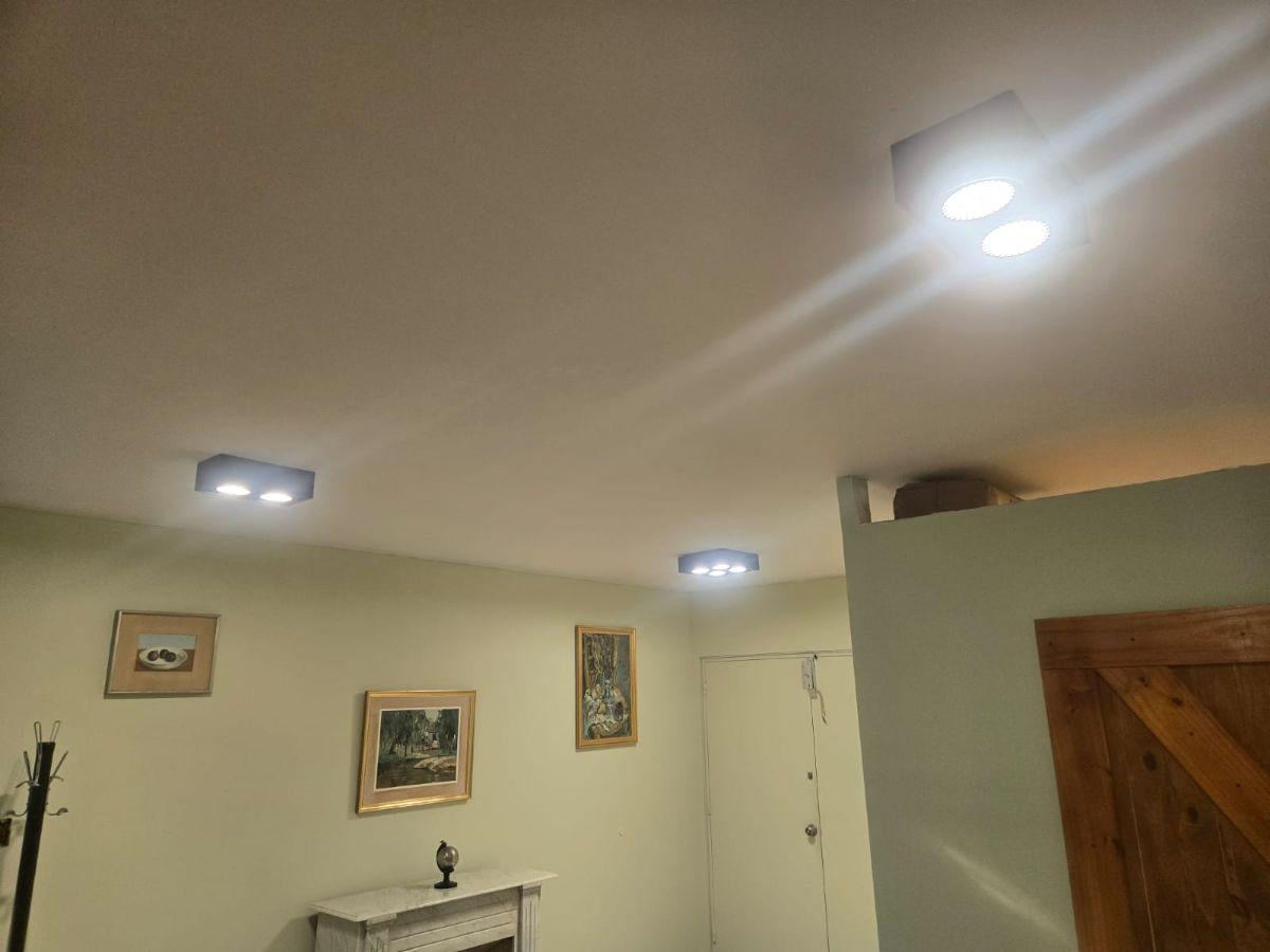 Foto de Amplia oficina totalmente amoblada. Financiación!!, imagen 3