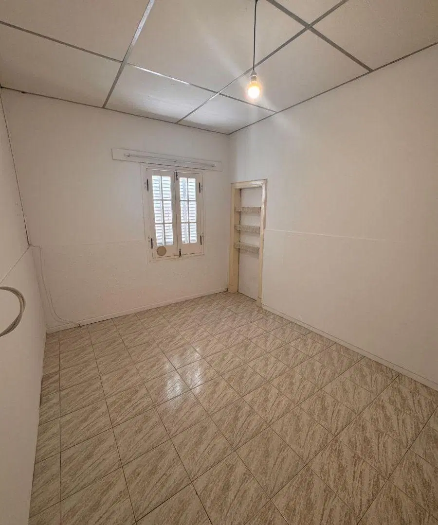 Alquilo casa a metros de Av. Alem 3