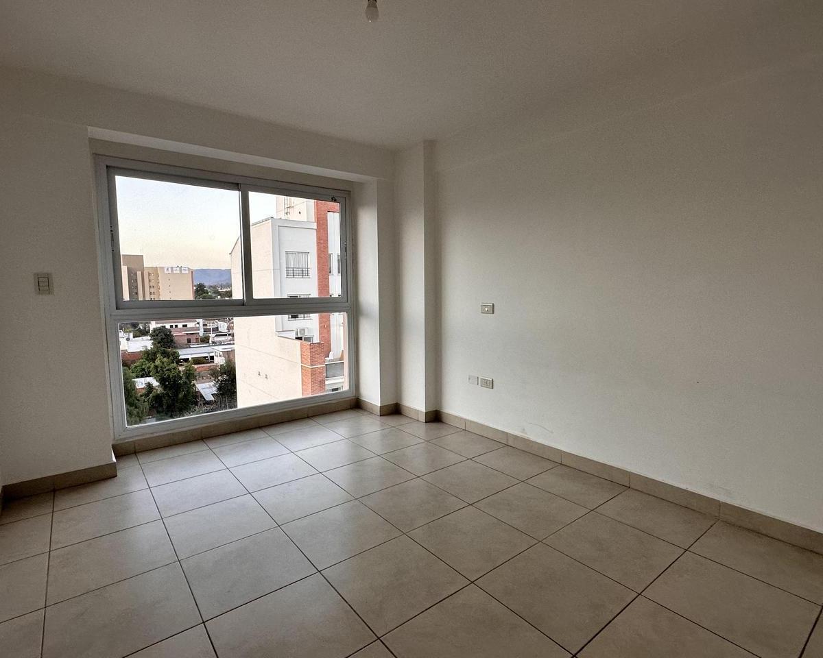 Departamento en Venta, 2 Dorm., Zona Centro, Salta Capital 5