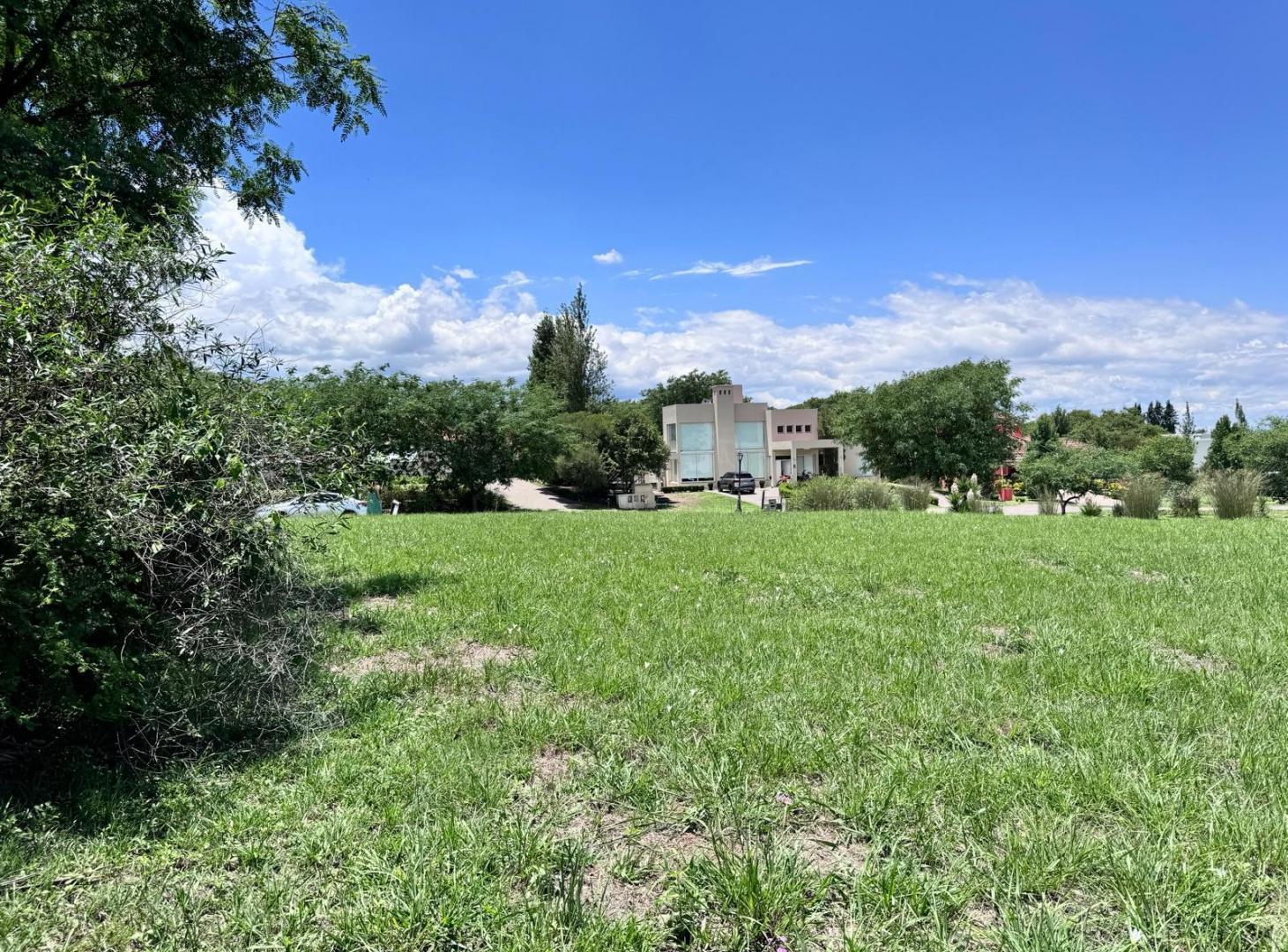 Foto de Terreno en venta 2.283 m2 El Tipal Club de Campo Salta Capital, imagen 4