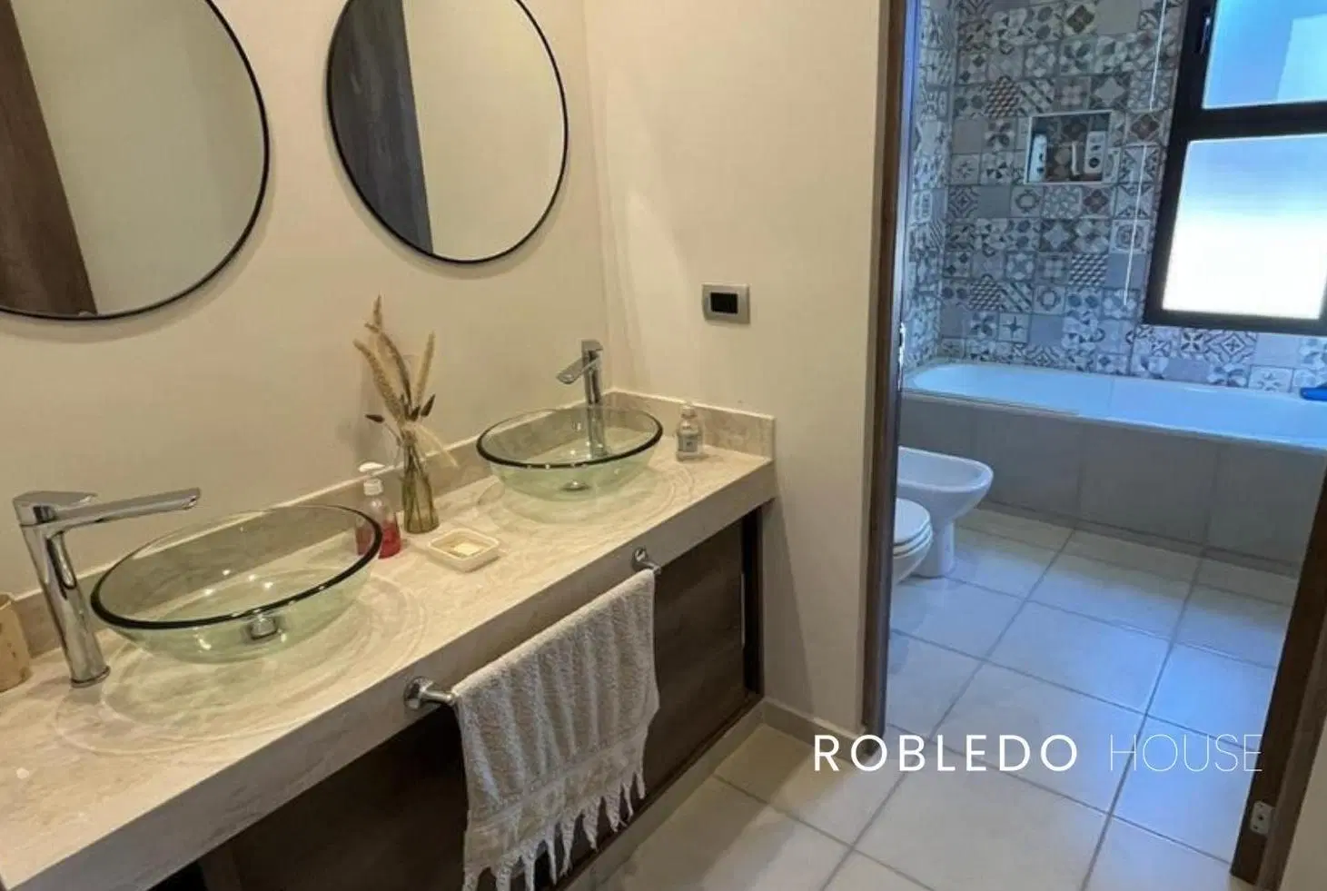 Casa en Alquiler 4 dormitorios amoblada con pileta, El Tipal, Salta Capital 4