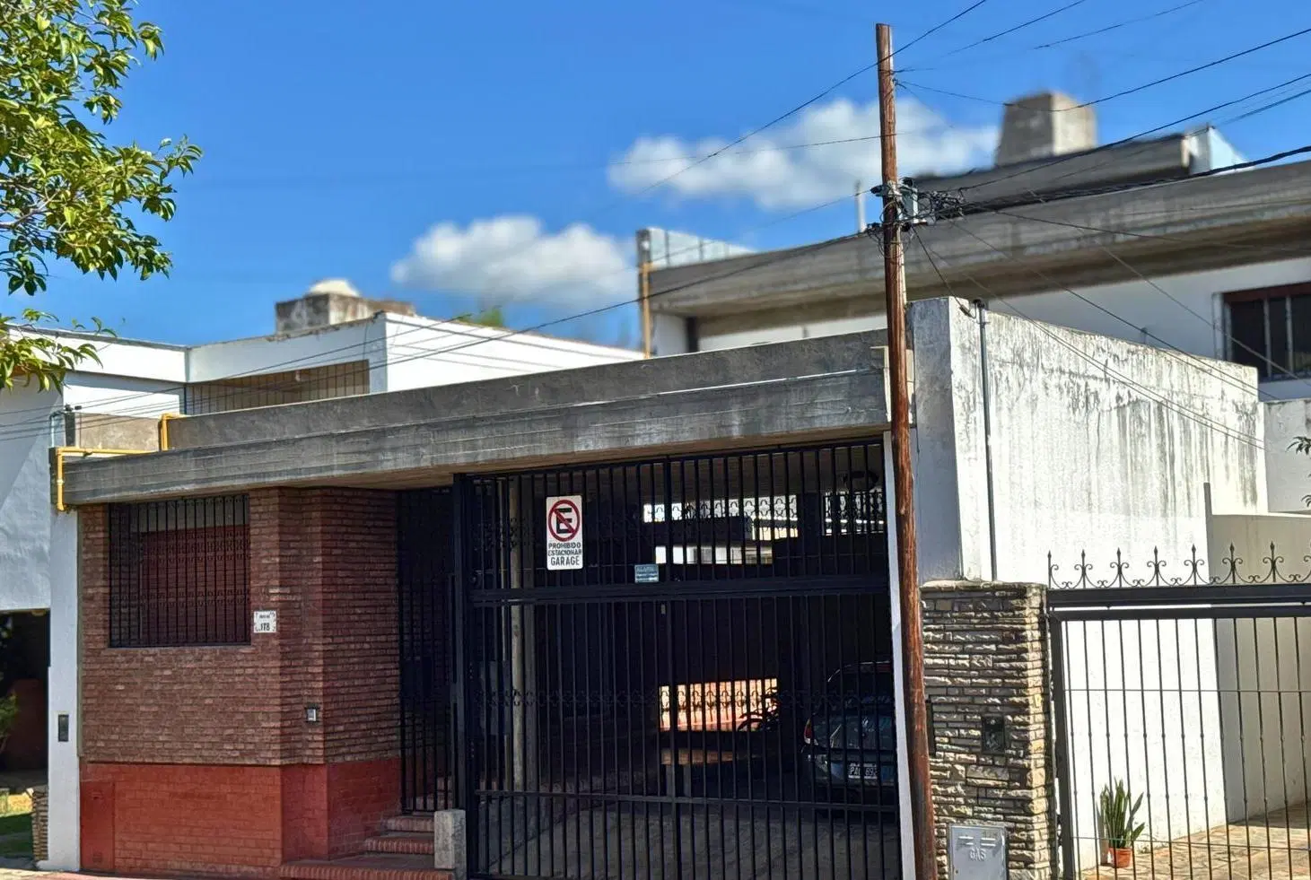 Casa en venta y/o alquiler uso comercial 7 hambientes Centro Salta Capital 5