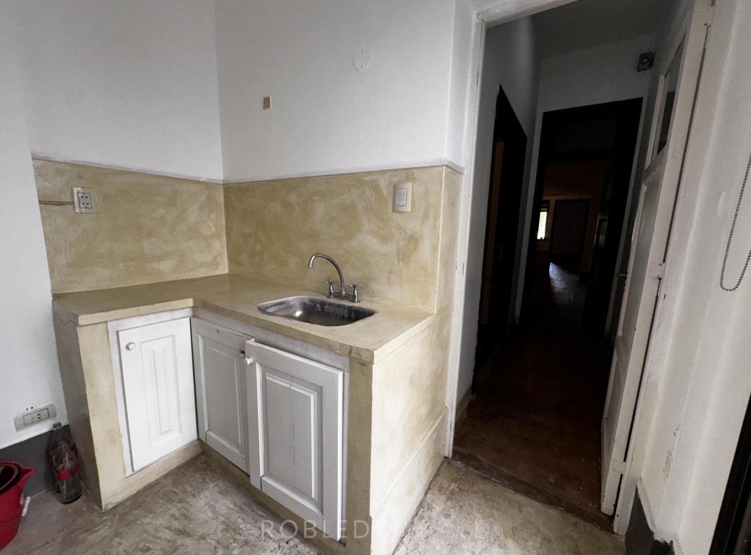 Foto de Casa en alquiler para emrpesa 7 despachos, frenta a la Legislatura de, imagen 5