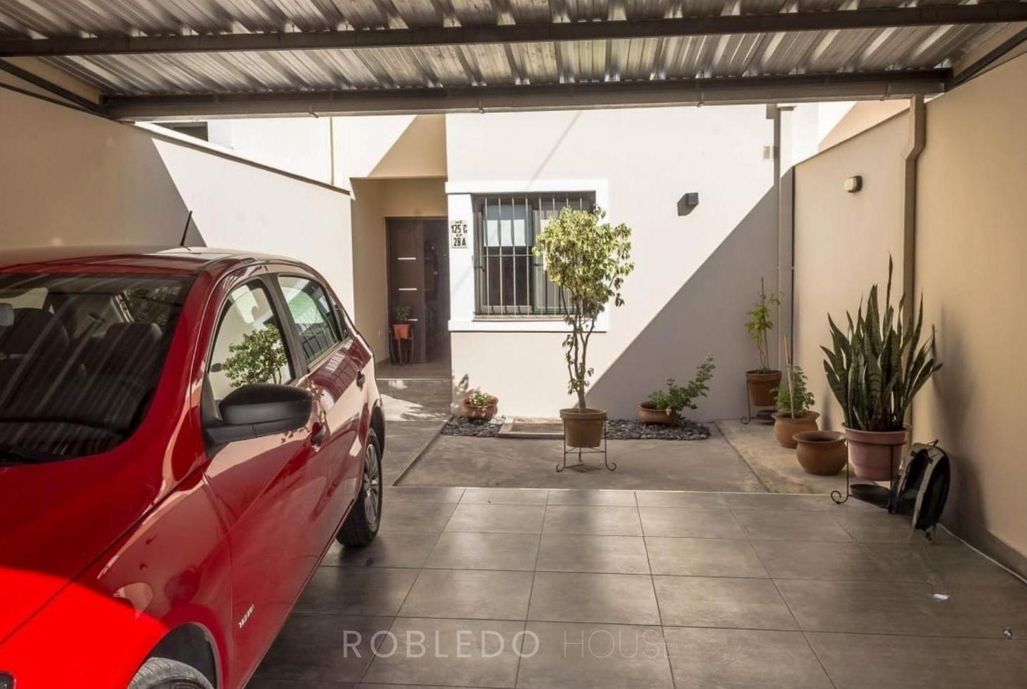 Foto de Dúplex en venta 3 dormitorios Las Magadalenas Grand Bourg Salta Capital, imagen 3