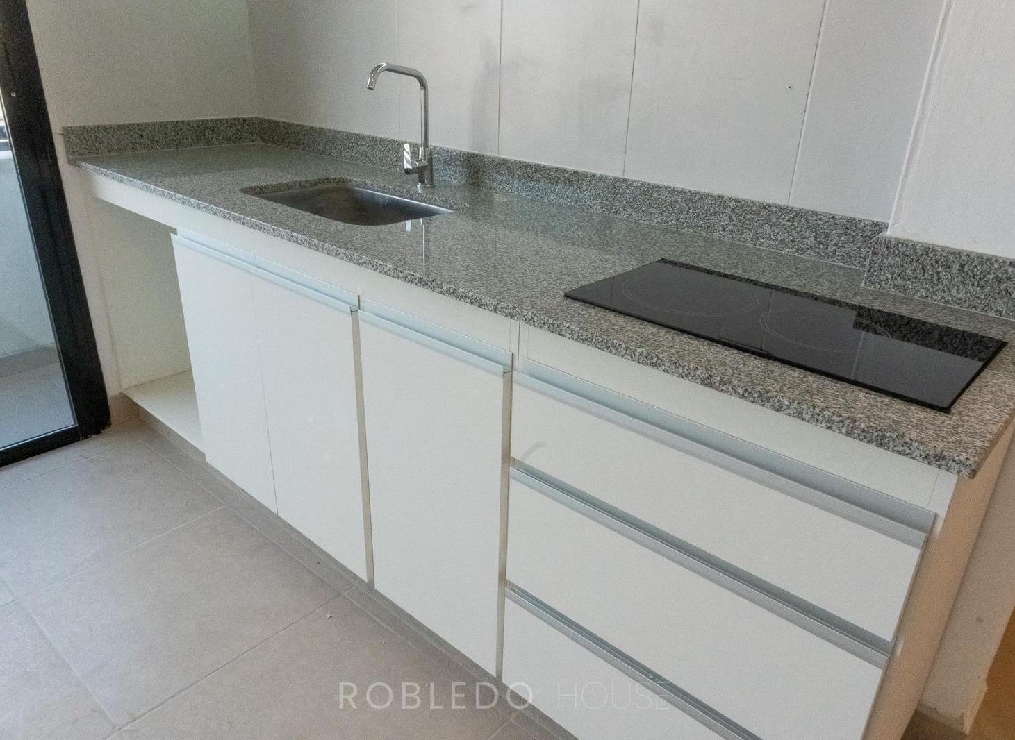 Foto de Alquiler Monoambiente con blacón – Microcentro de Salta Capita, imagen 4