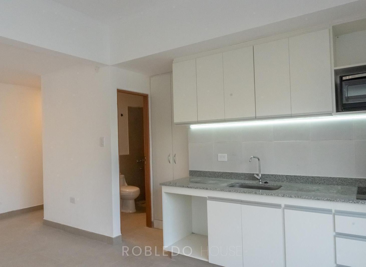 Foto de Alquiler Monoambiente con patio (contrafrente) – Microcentro de Salta, imagen 3