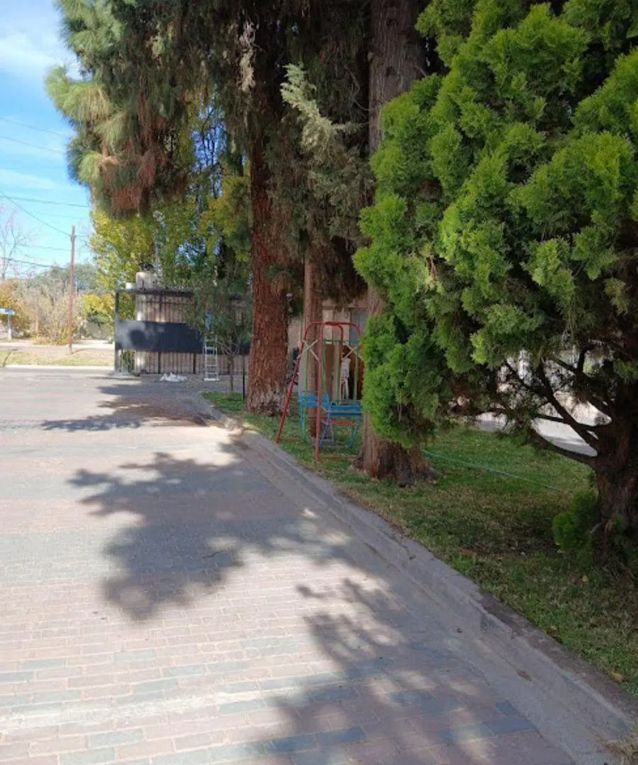 Excelente Casa en Barrio cerrado de 10 unidades 3