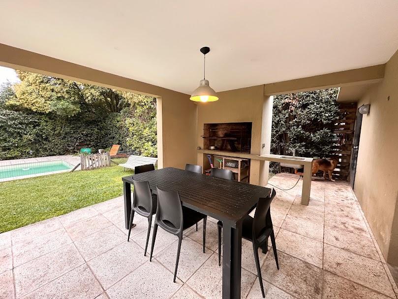 City Bell - Casa 4 Dorm - Escritorio - Pileta - 245 m² 1