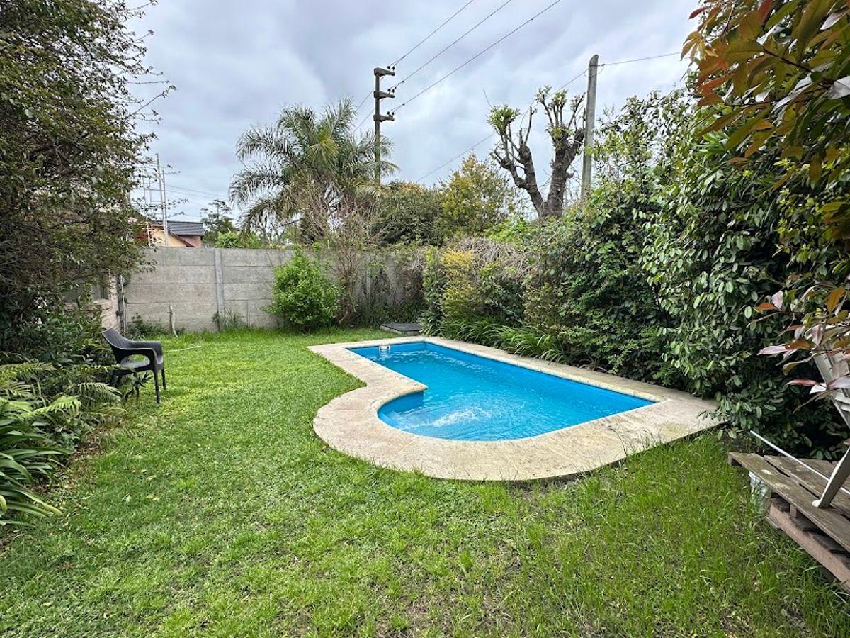 Foto de casa - 3 dormitorios - pileta - entre caminos - City Bell, imagen 2