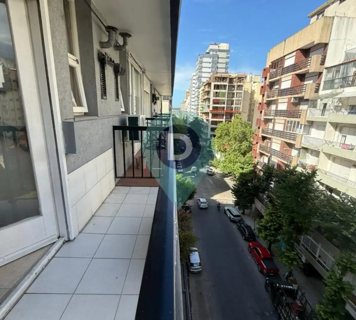 PLAZA COLON - BALCON AL FRENTE - AMBIENTE DIVIDIDO 8