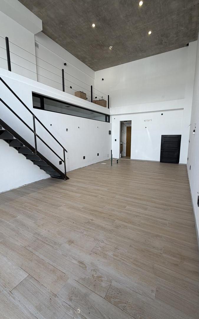 Foto de A ESTRENAR - IDEAL ESTETICA PELUQUERIA - VENTA O ALQUILER ZONA GUEMES, imagen 3