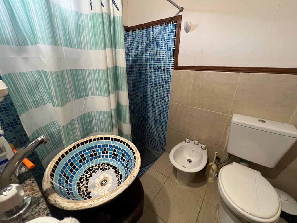 Impresionante Complejo de 3 Cabañas con Quincho y Pileta + 1 Depto. a Refaccionar en Bialet Massé. ( 3