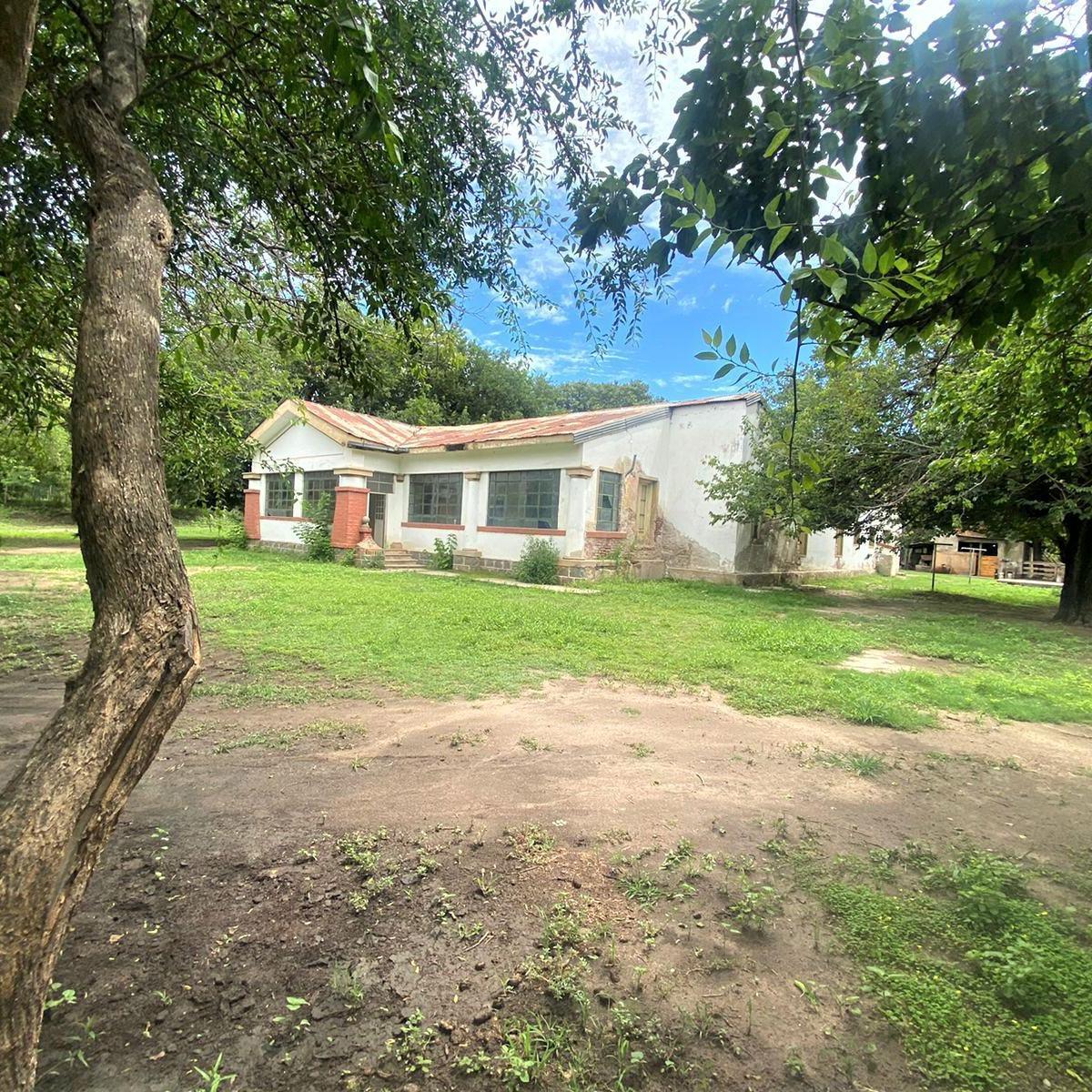 Hermosa Casa Quinta (Ex Hostel) + Departamento en Amplio Parque Ubicada en Bialet Massé - Zona Cé 3