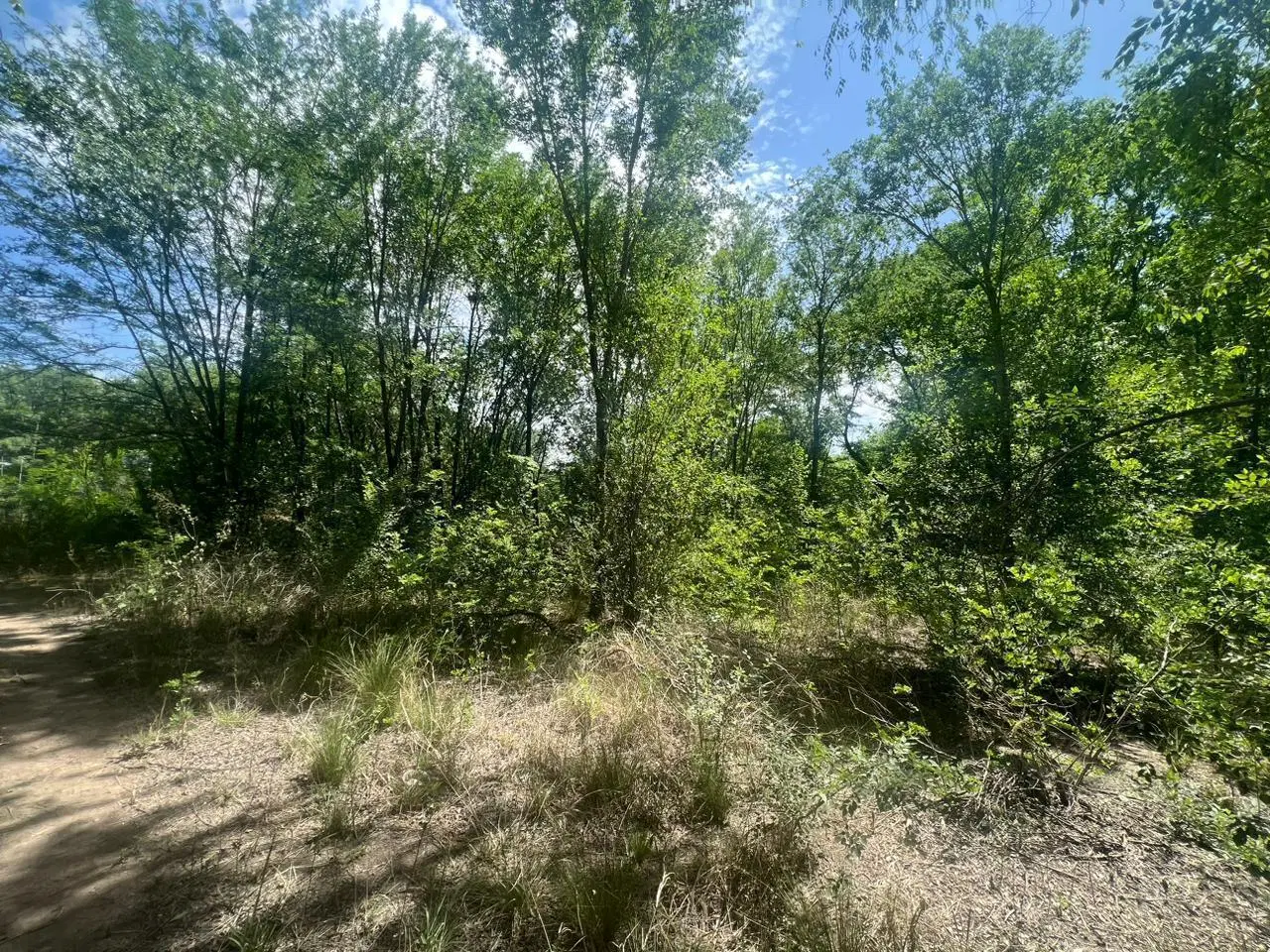 TERRENO EN SAN ROQUE A 200 MTS DEL LAGO 4