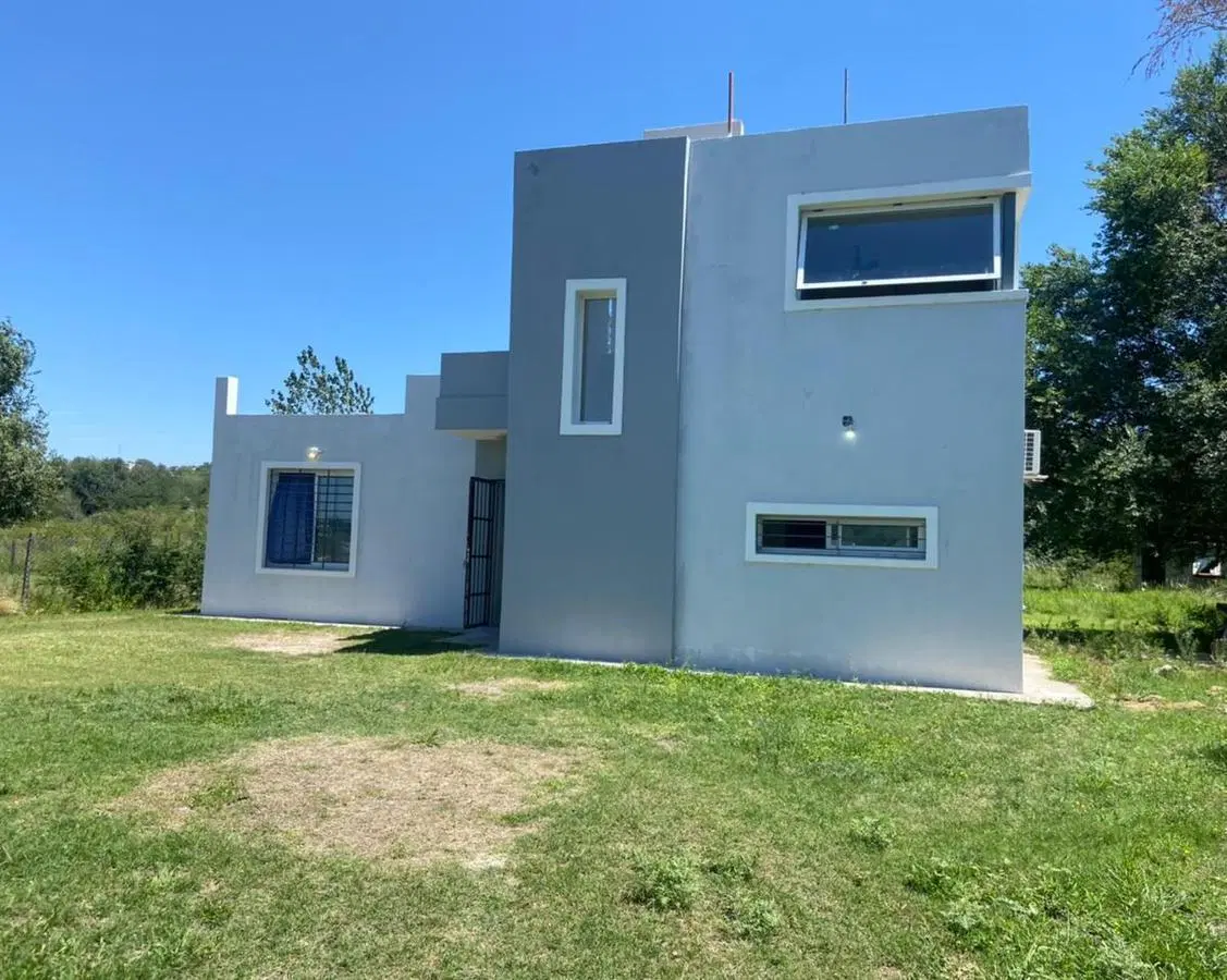 CASA EN VENTA EN BIALET MASSE CON VISTA Y APTO CRÉDITO AMPLIO PARQUE 5