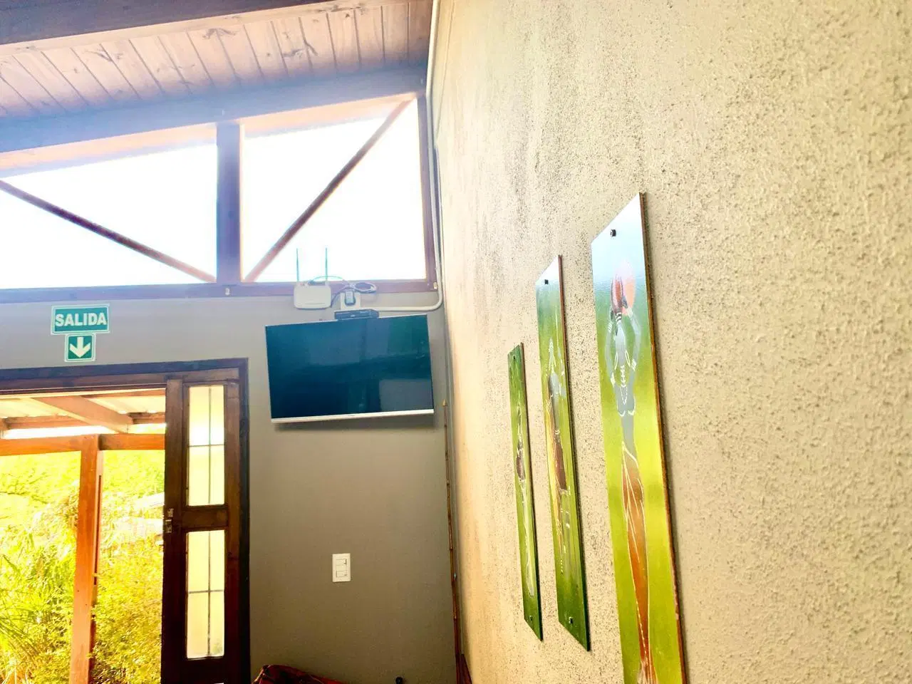 COMPLEJO EN VENTA EN COSQUIN 4 CABAÑAS + PILETA 5
