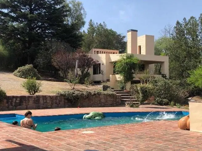 CASA QUINTA EN VENTA VILLA PARQUE SIQUIMAN VISTA LAGO Y SIERRAS 2