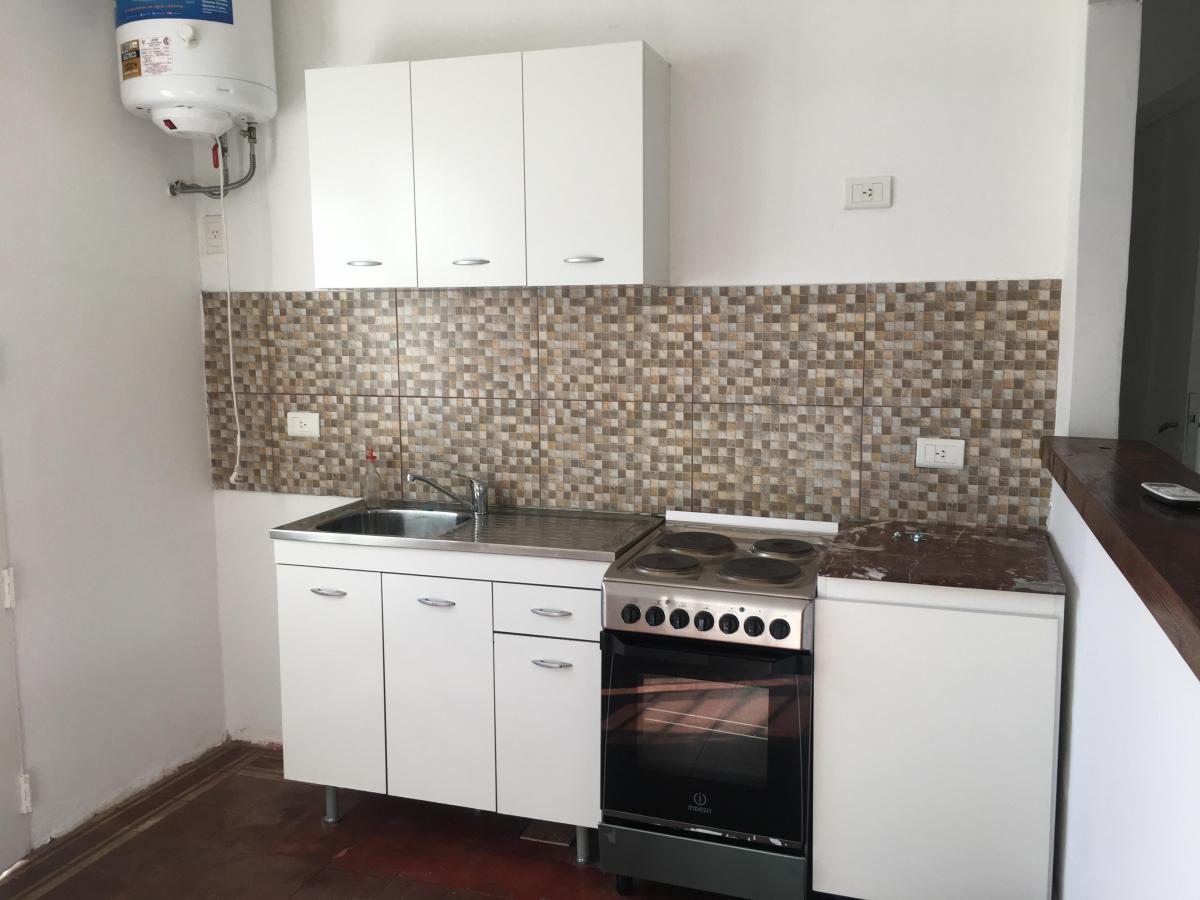 VENTA DEPARTAMENTO 3 AMB CON FONDO LIBRE EN QUILMES OESTE CENTRO