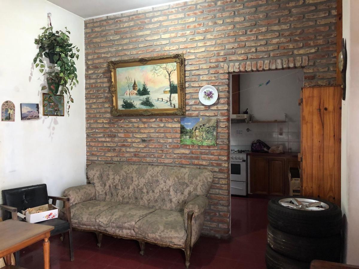 Foto de VENTA CASA DE 3 AMB MAS DEPTO 2 AMB. QUILMES OESTE, imagen 2