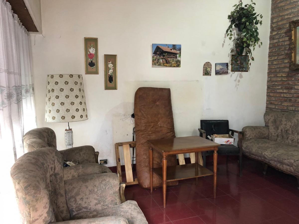 Foto de VENTA CASA DE 3 AMB MAS DEPTO 2 AMB. QUILMES OESTE, imagen 3