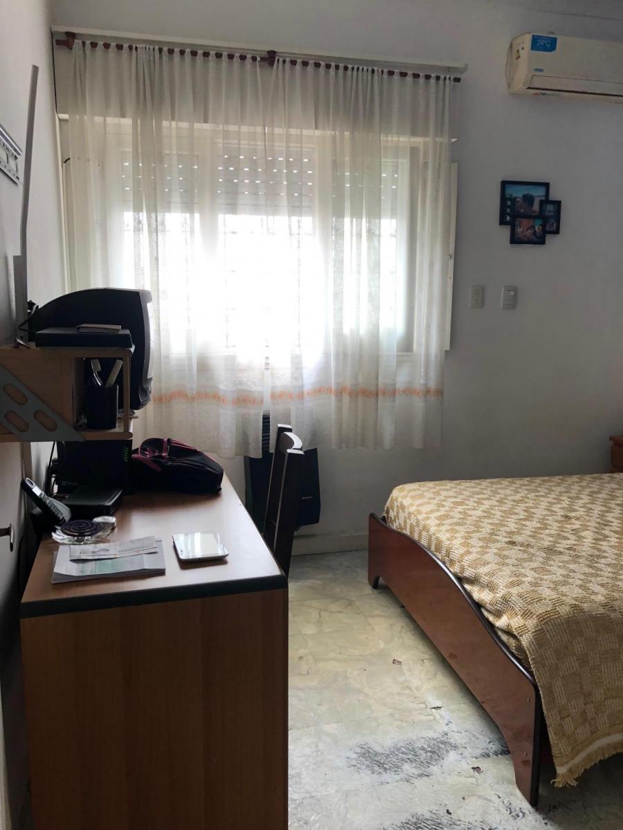 Foto de VENTA CASA DE 3 AMB MAS DEPTO 2 AMB. QUILMES OESTE, imagen 4