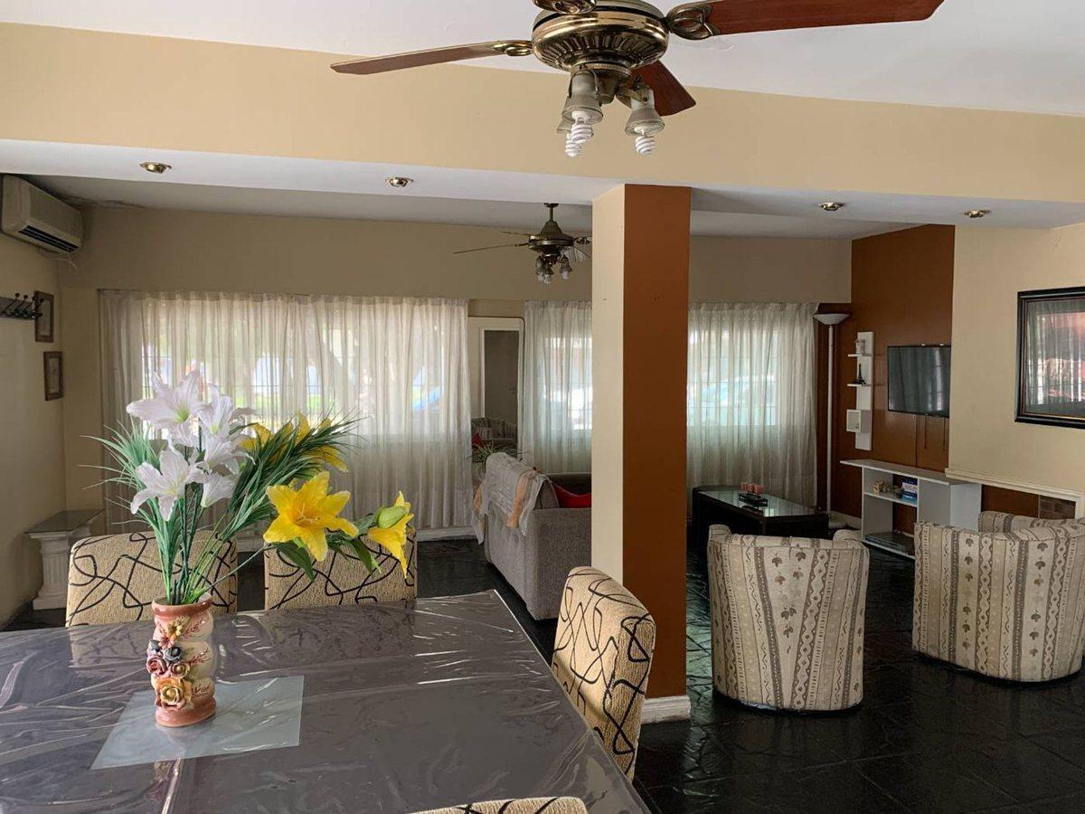Casa 6 Amb. en Venta Villa Lugano C/cochera - Patio 2