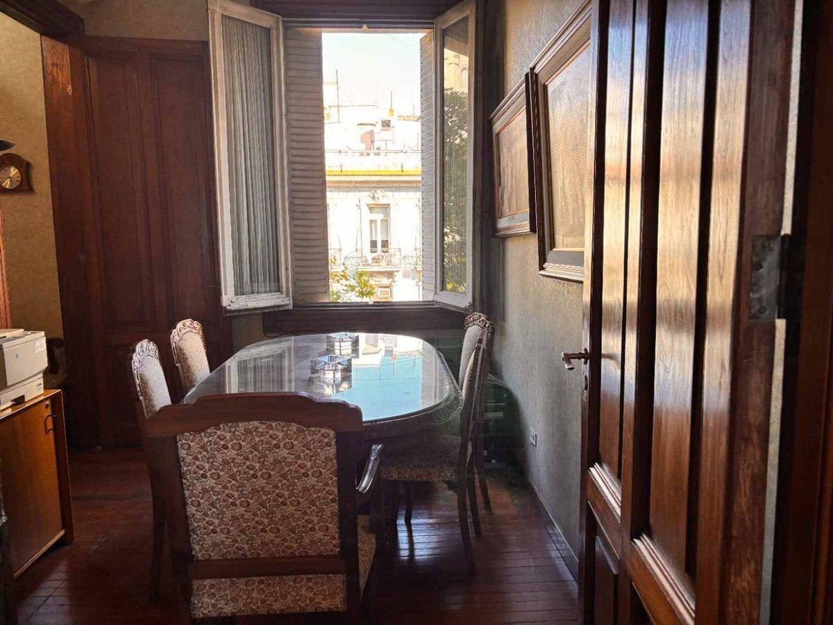 Venta Exclusivo 5 Ambientes Sobre Av de Mayo 3